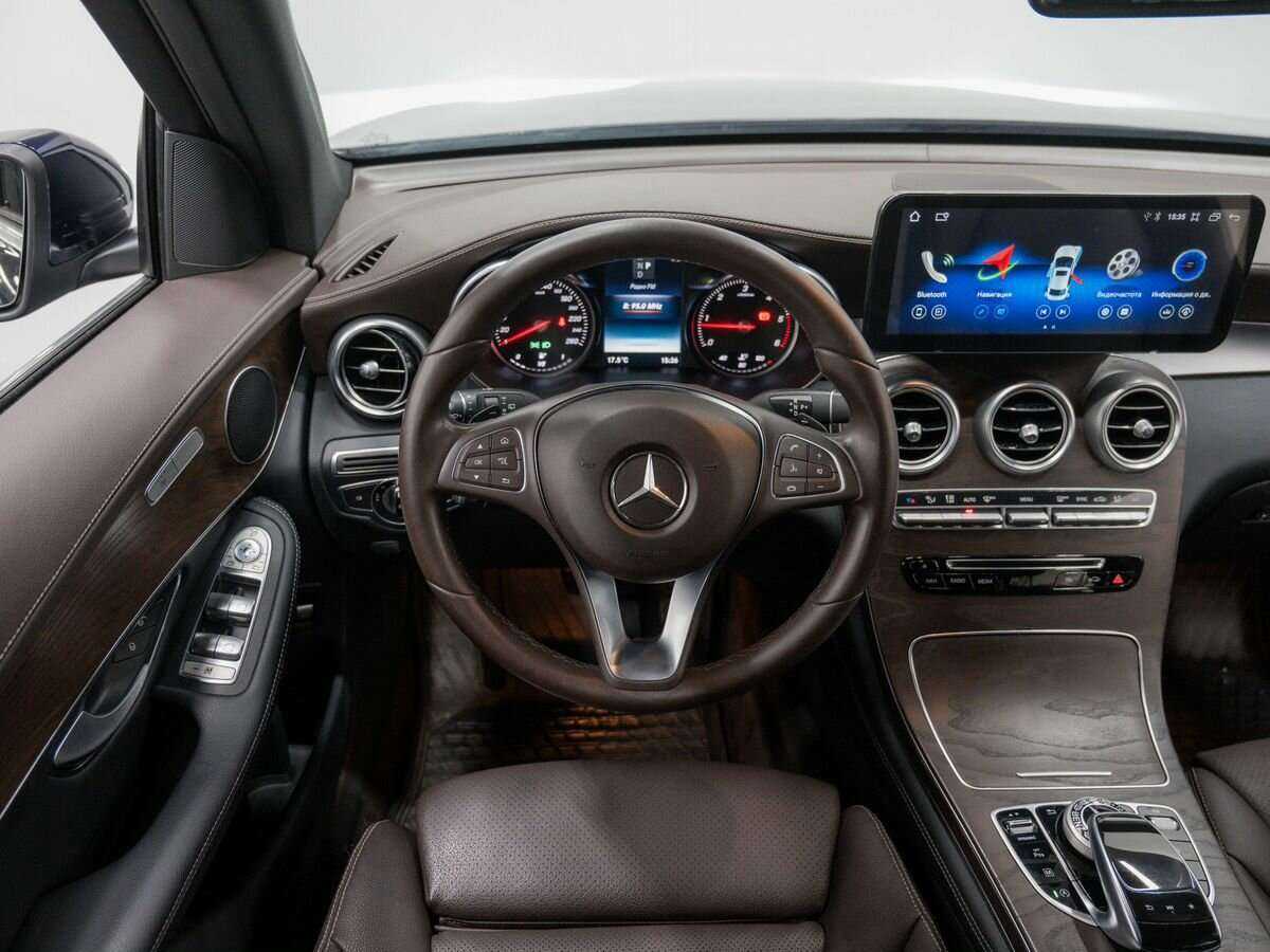 Mercedes-Benz GLC с пробегом — 2016 год. Фото: #10