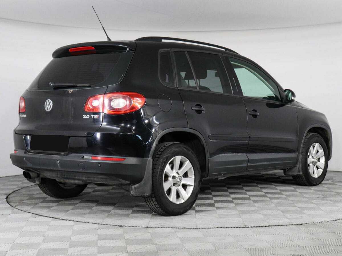 Volkswagen Tiguan с пробегом — 2008 год. Фото: #2