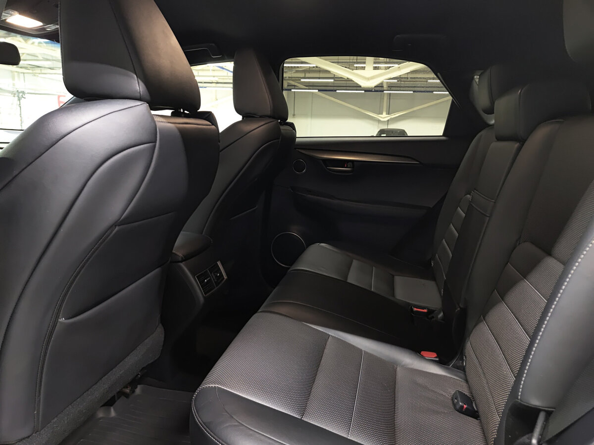 Lexus NX с пробегом — 2014 год. Фото: #11