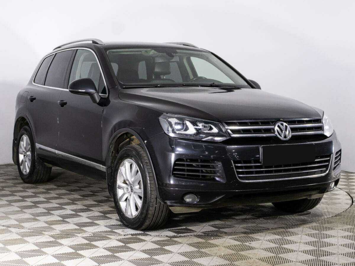 Volkswagen Touareg с пробегом — 2011 год. Фото: #2