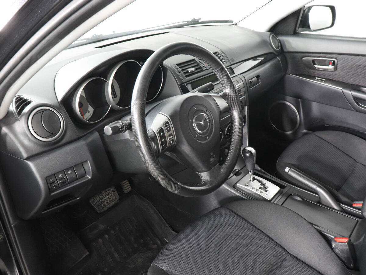 Mazda 3 с пробегом — 2006 год. Фото: #4