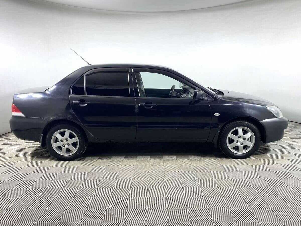 Mitsubishi Lancer с пробегом — 2006 год. Фото: #3