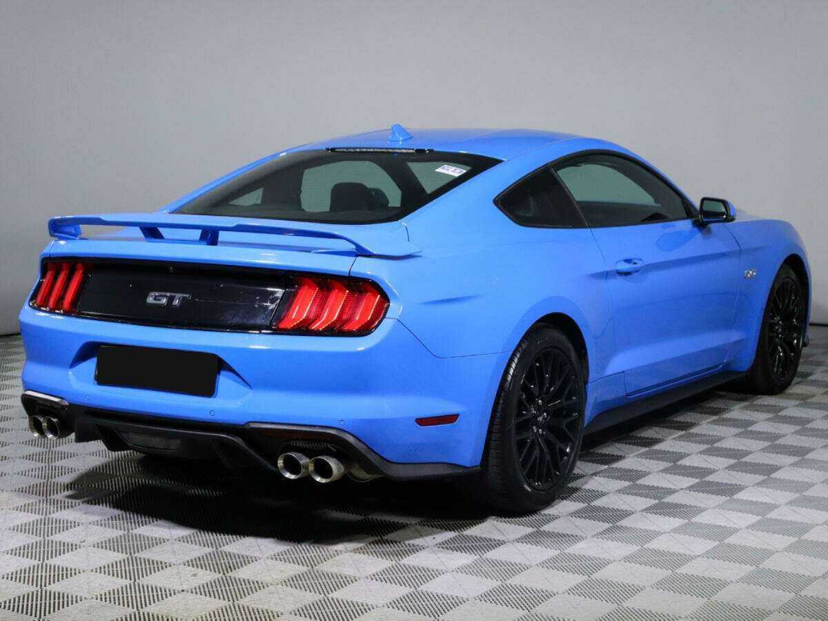 Ford Mustang с пробегом — 2022 год. Фото: #3