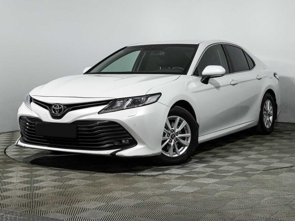 Toyota Camry с пробегом — 2018 год. Фото: #0