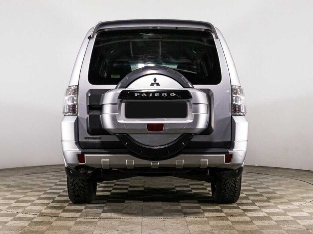 Mitsubishi Pajero с пробегом — 2011 год. Фото: #4