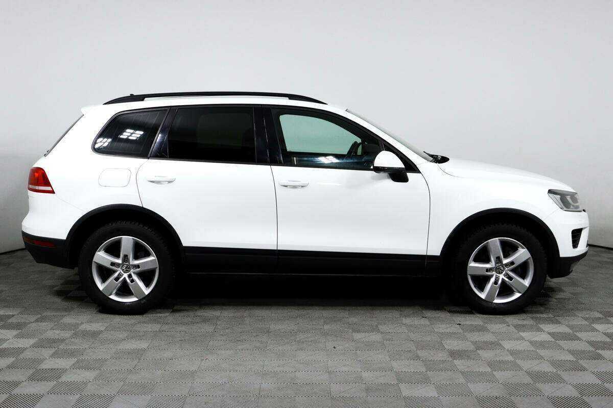 Volkswagen Touareg с пробегом — 2016 год. Фото: #3