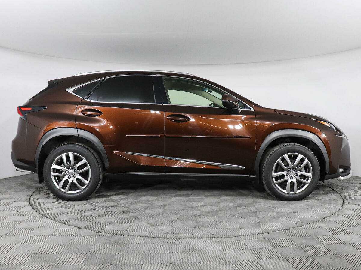 Lexus NX с пробегом — 2016 год. Фото: #3