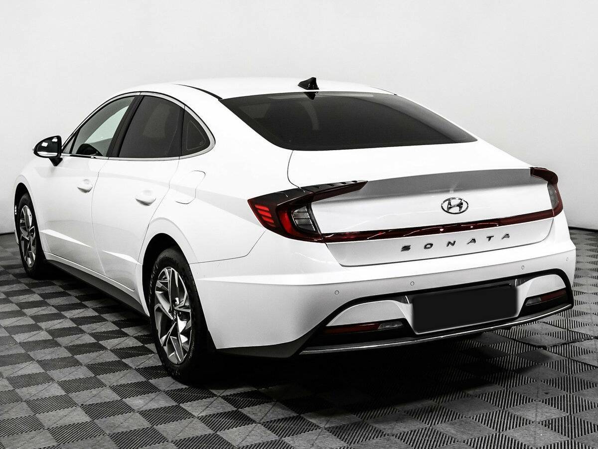 Hyundai Sonata с пробегом — 2020 год. Фото: #6