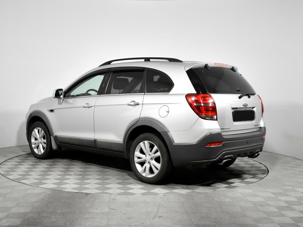 Chevrolet Captiva с пробегом — 2013 год. Фото: #4