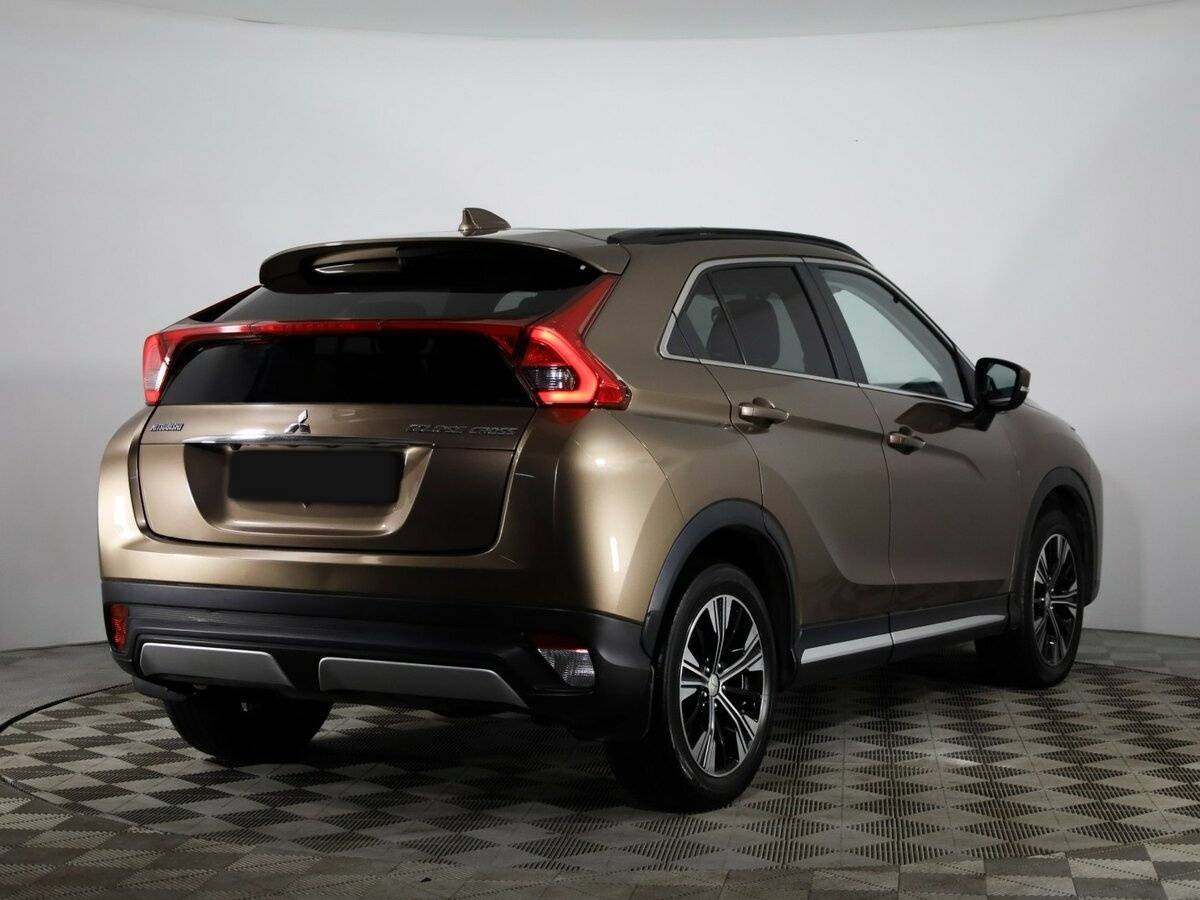 Mitsubishi Eclipse Cross с пробегом — 2019 год. Фото: #4