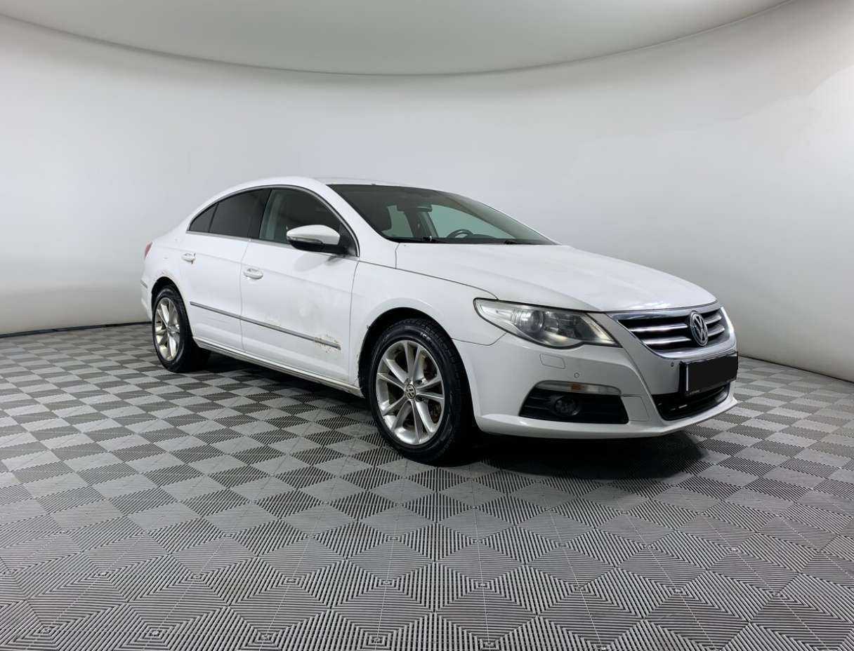 Volkswagen Passat CC с пробегом — 2011 год. Фото: #2