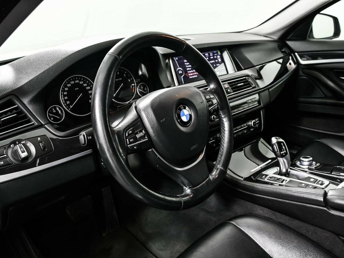 BMW 5 серии с пробегом — 2014 год. Фото: #12