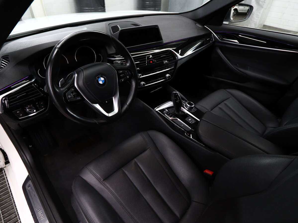 BMW 5 серии с пробегом — 2017 год. Фото: #6