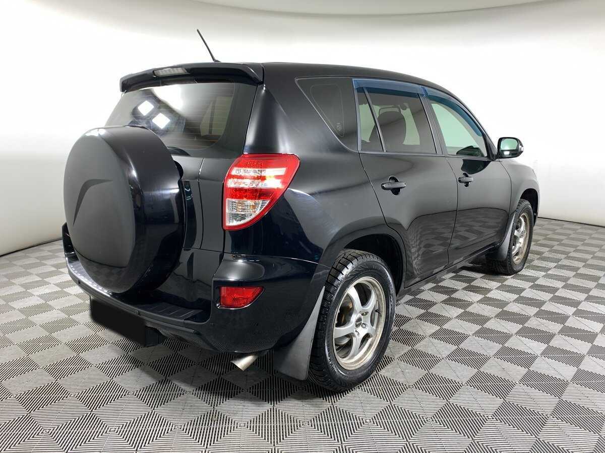 Toyota RAV4 с пробегом — 2011 год. Фото: #4