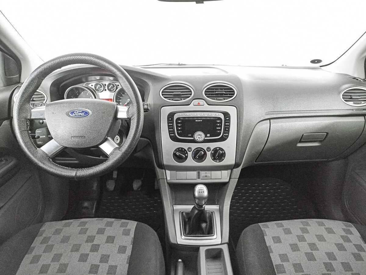 Ford Focus с пробегом — 2008 год. Фото: #11