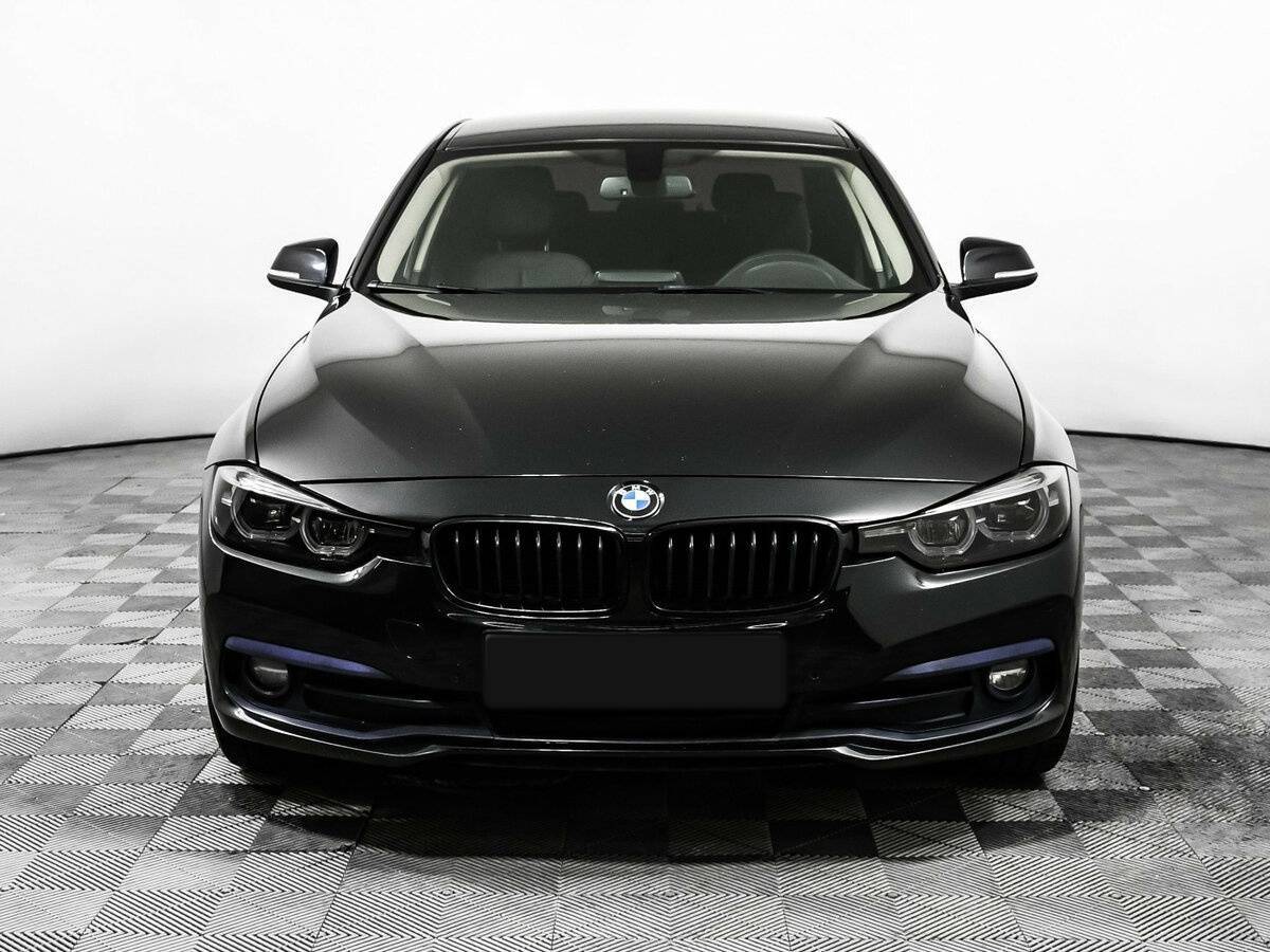 BMW 3 серии с пробегом — 2017 год. Фото: #1