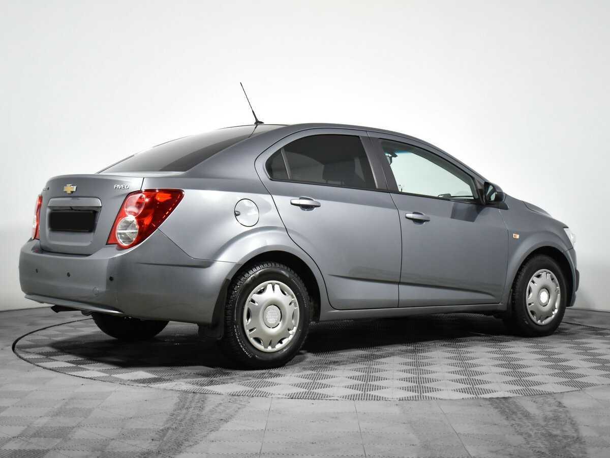 Chevrolet Aveo с пробегом — 2014 год. Фото: #4