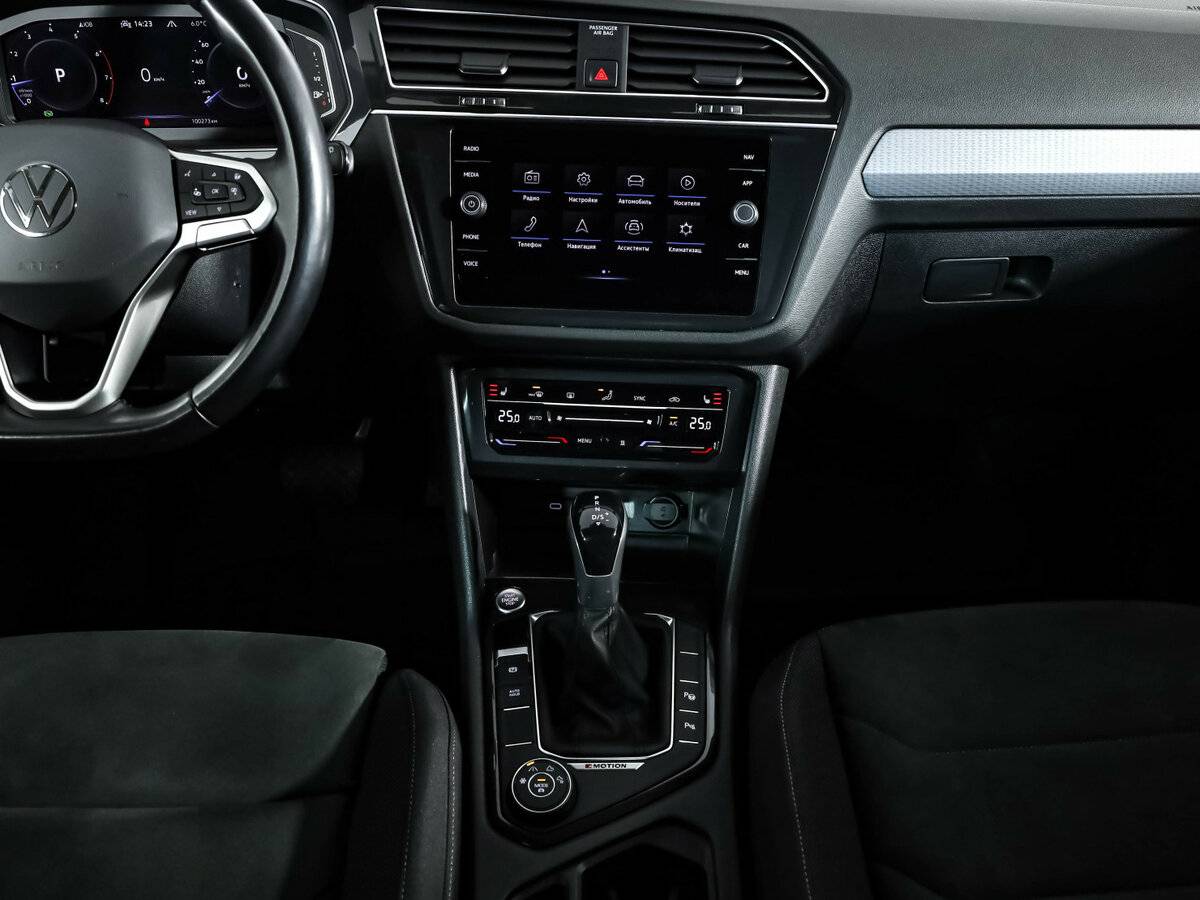 Volkswagen Tiguan с пробегом — 2021 год. Фото: #10