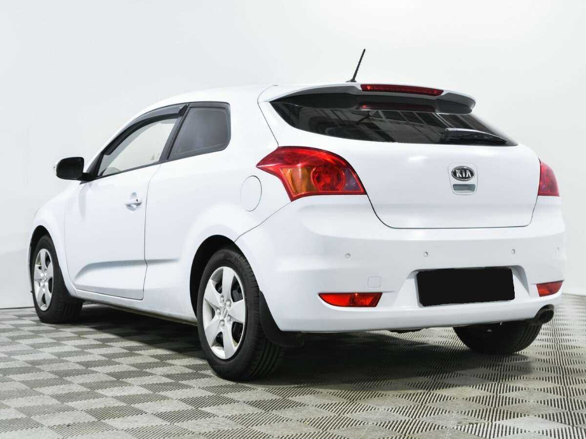 Kia Ceed с пробегом — 2011 год. Фото: #4