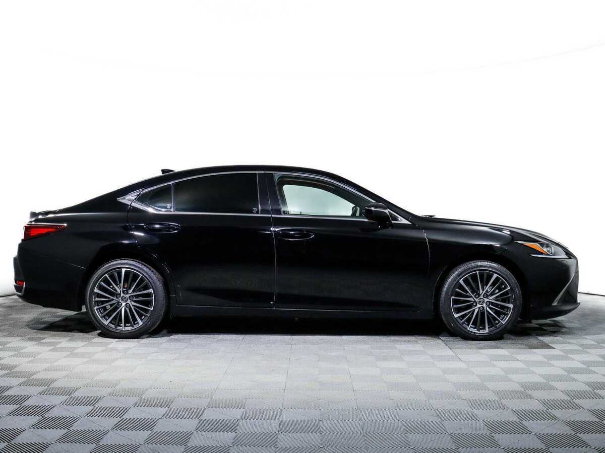 Lexus ES с пробегом — 2021 год. Фото: #3