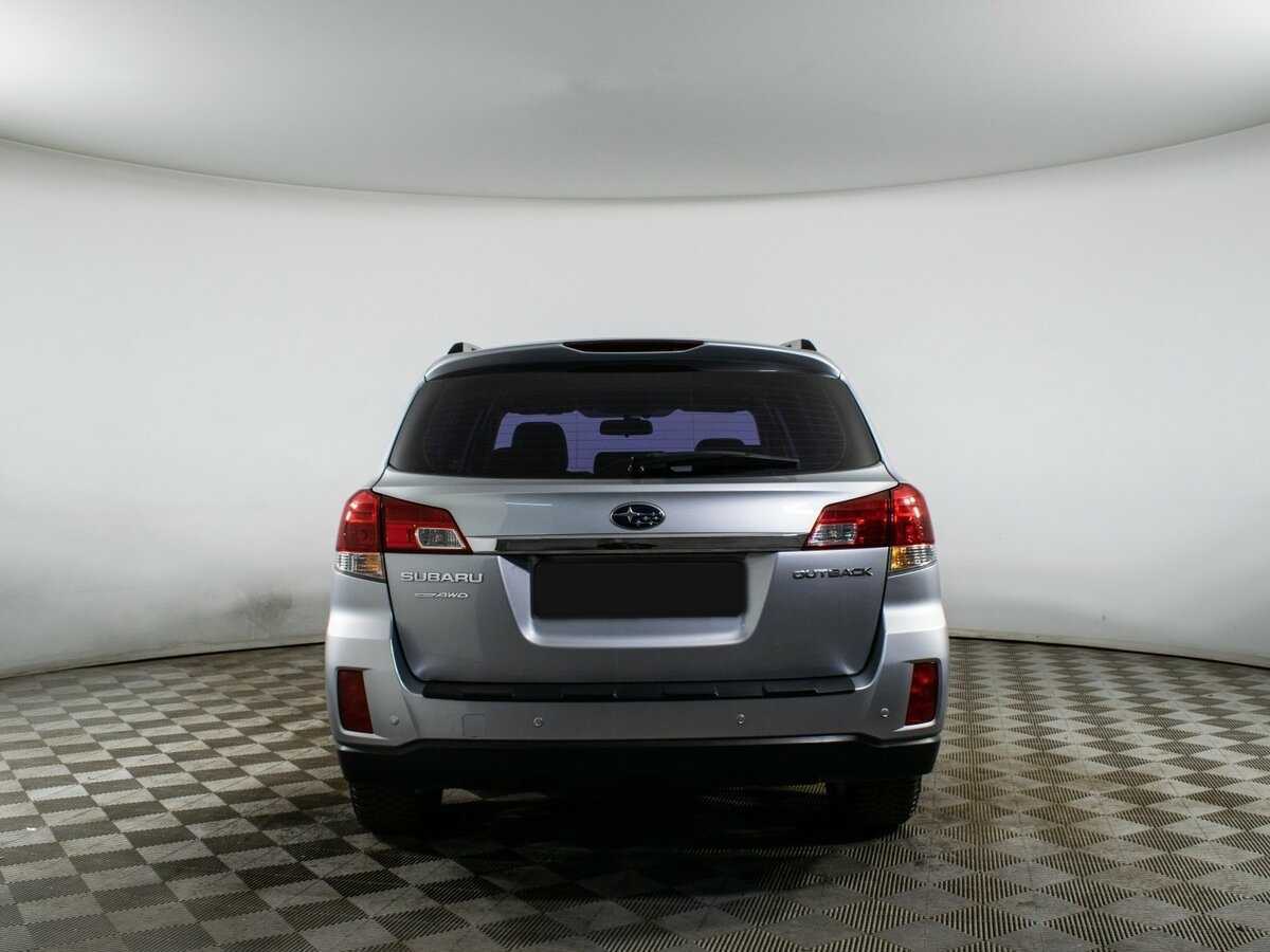 Subaru Outback с пробегом — 2012 год. Фото: #5