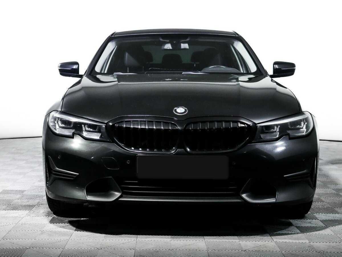 BMW 3 серии с пробегом — 2019 год. Фото: #1
