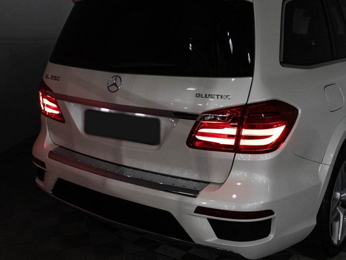 Mercedes-Benz GL-Класс с пробегом — 2015 год. Фото: #26