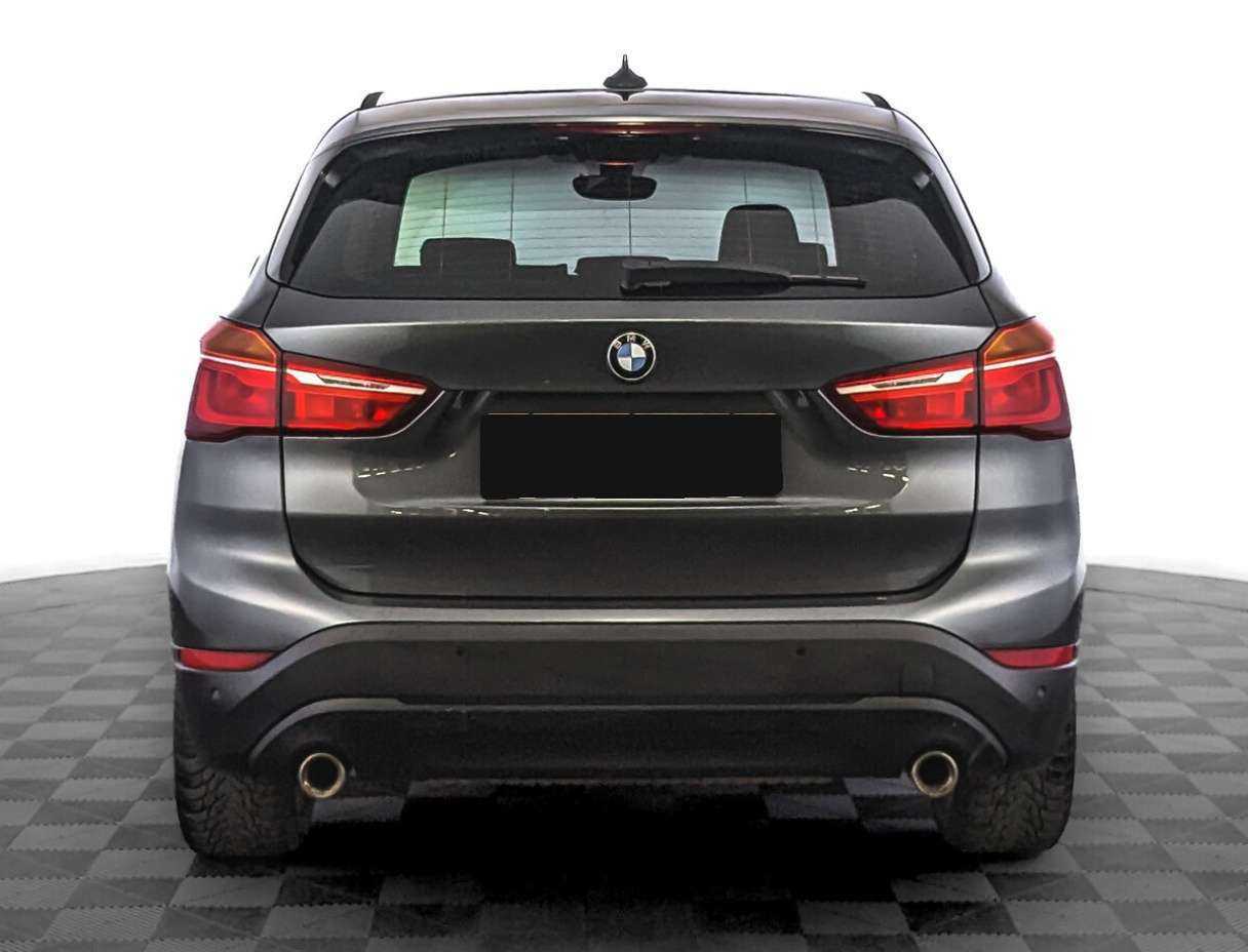 BMW X1 с пробегом — 2018 год. Фото: #1