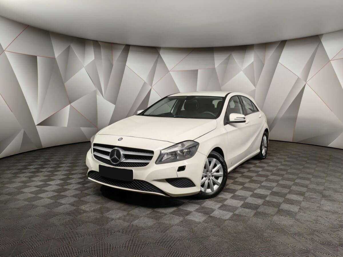 Mercedes-Benz A-Класс с пробегом — 2014 год. Фото: #0