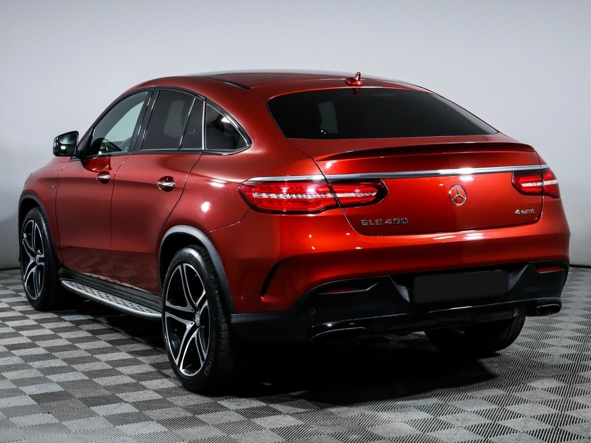 Mercedes-Benz GLE Coupe с пробегом — 2015 год. Фото: #6