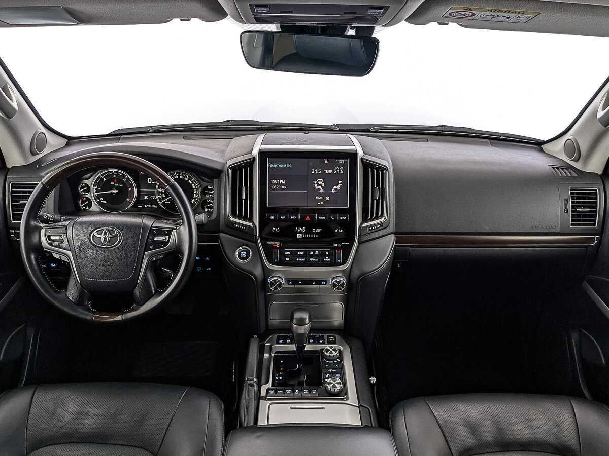 Toyota Land Cruiser с пробегом — 2016 год. Фото: #13