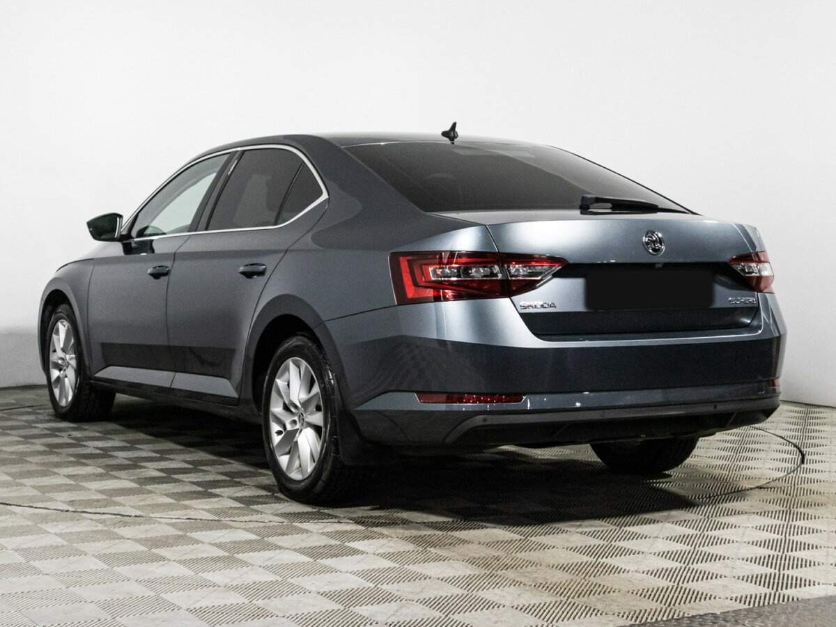 Skoda Superb с пробегом — 2018 год. Фото: #6