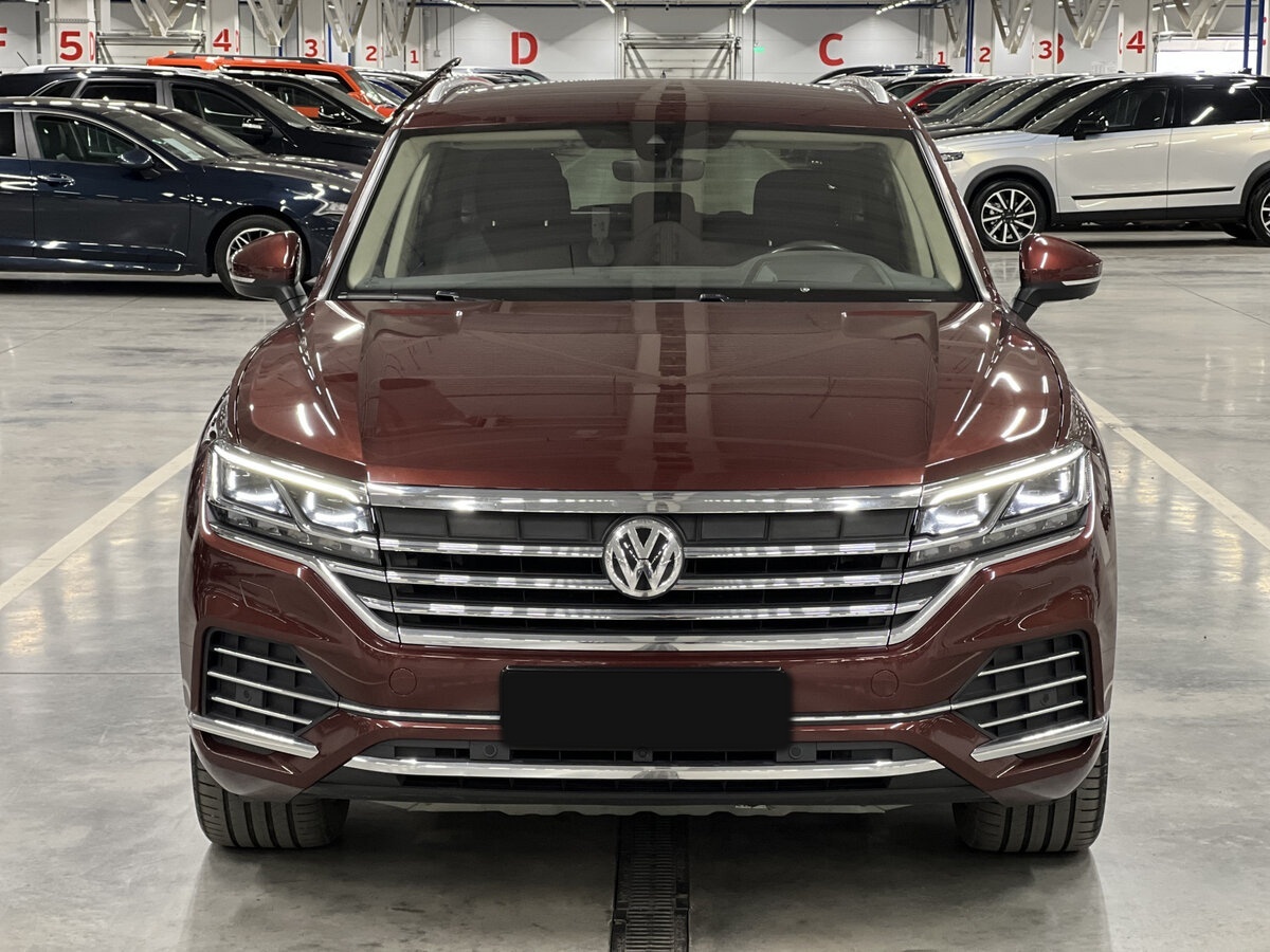 Volkswagen Touareg с пробегом — 2020 год. Фото: #1