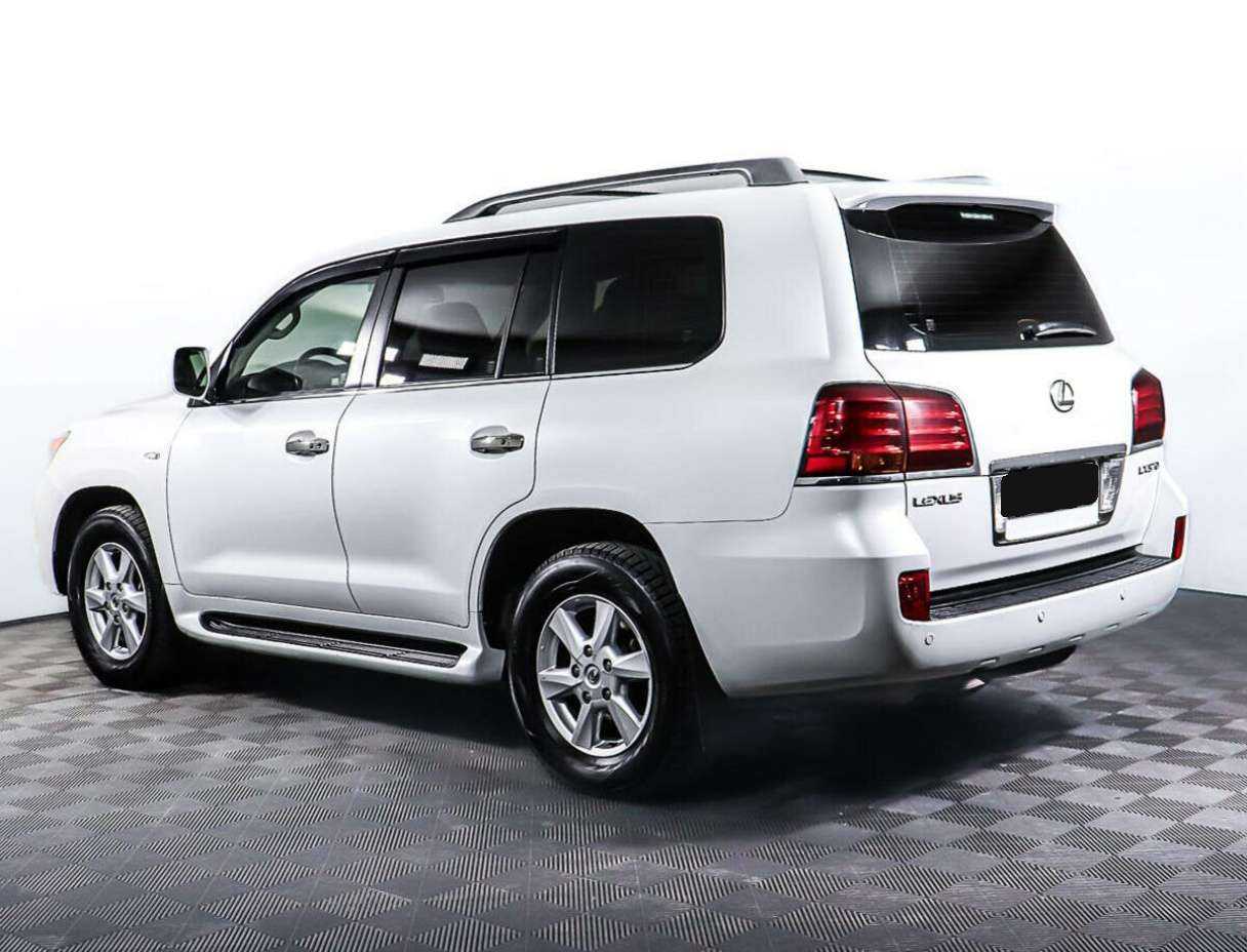 Lexus LX с пробегом — 2011 год. Фото: #5