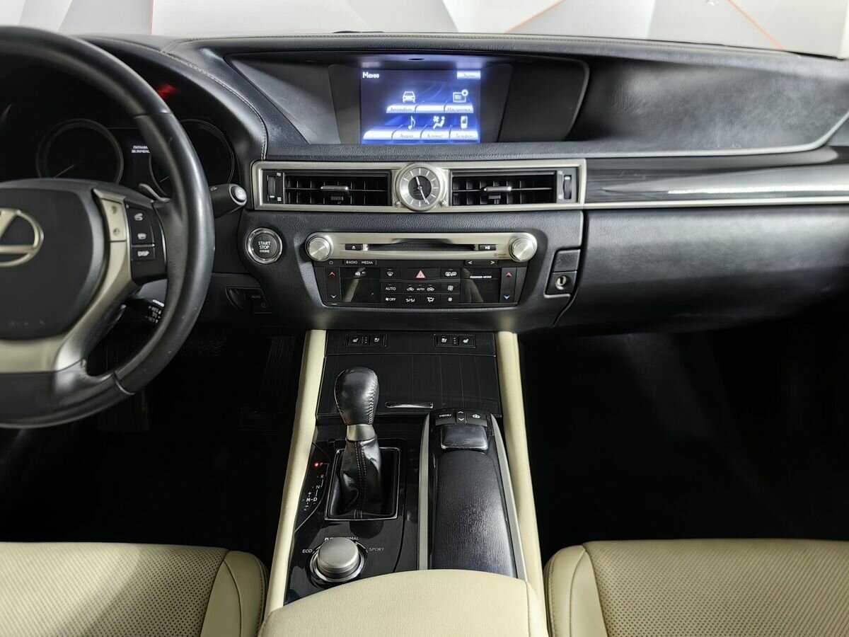 Lexus GS с пробегом — 2013 год. Фото: #10