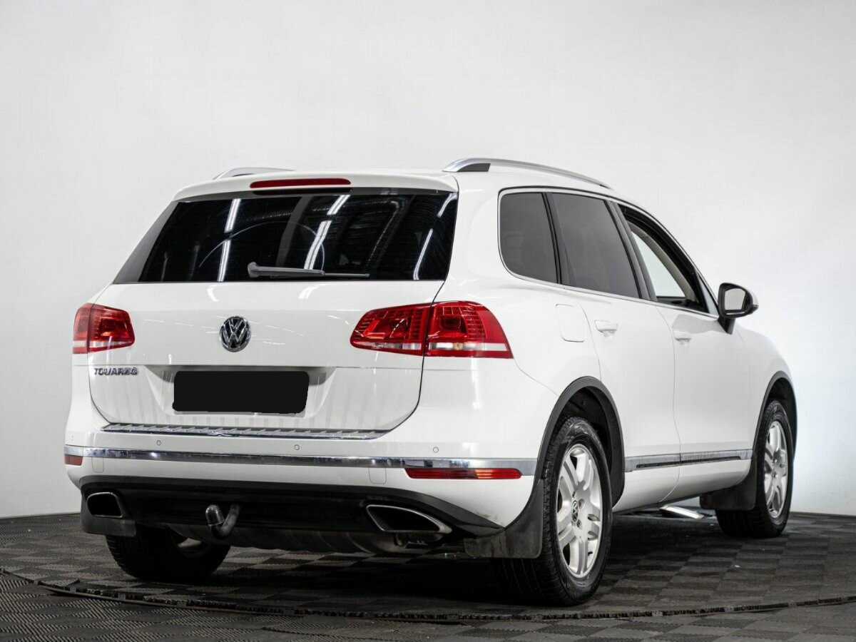 Volkswagen Touareg с пробегом — 2015 год. Фото: #3