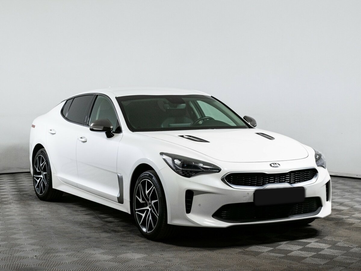 Kia Stinger с пробегом — 2021 год. Фото: #2