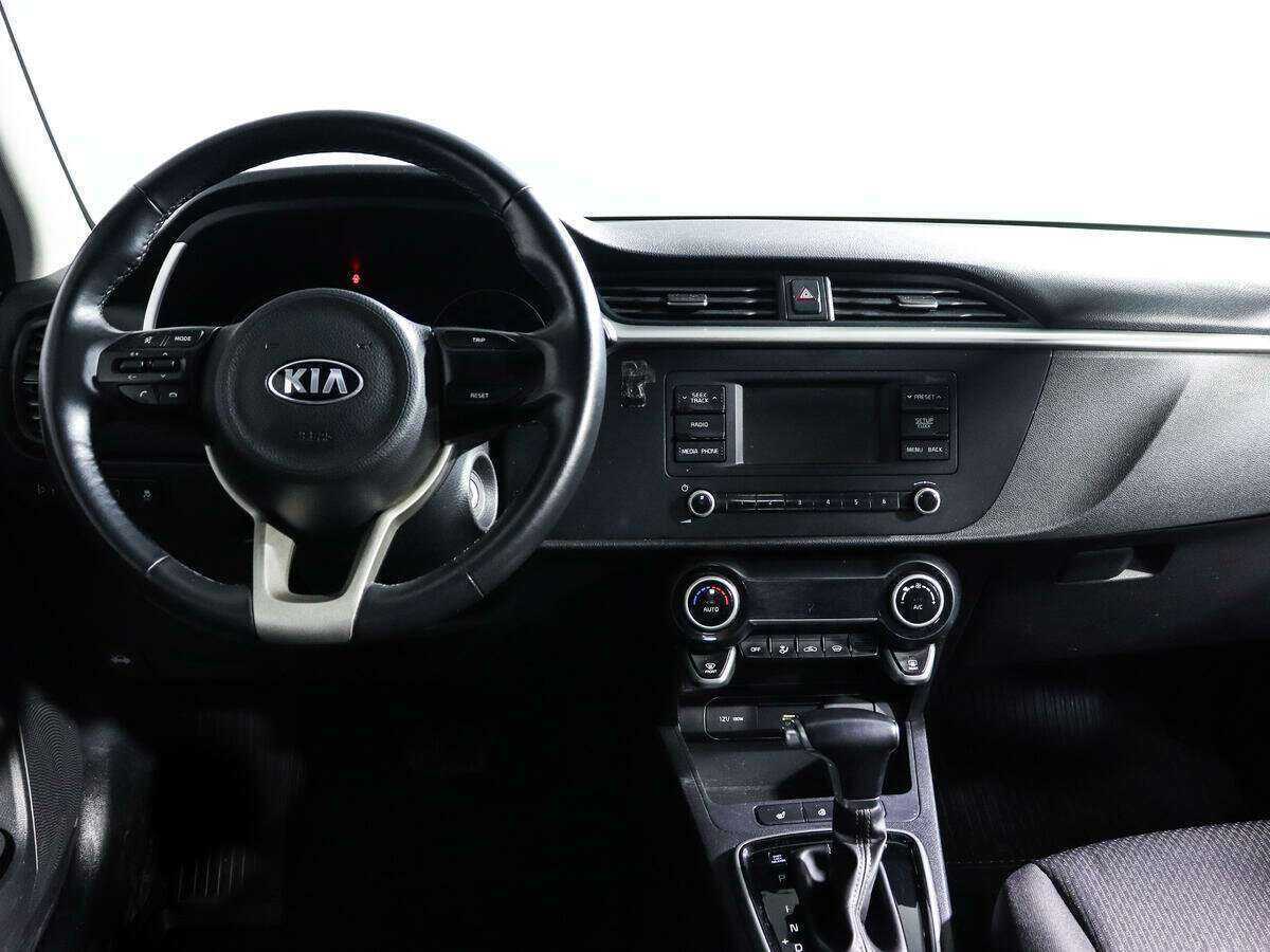Kia Rio с пробегом — 2020 год. Фото: #9