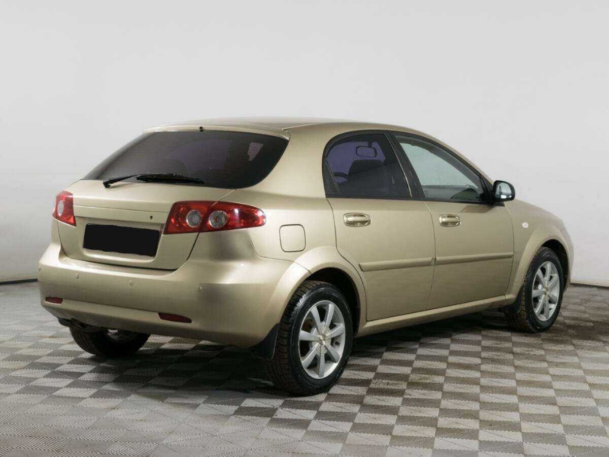 Chevrolet Lacetti с пробегом — 2009 год. Фото: #4