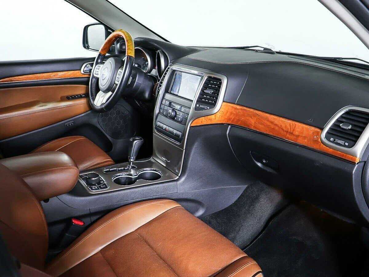 Jeep Grand Cherokee с пробегом — 2012 год. Фото: #8