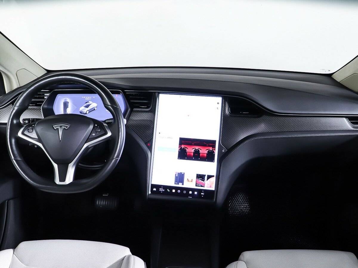 Tesla Model X с пробегом — 2018 год. Фото: #37