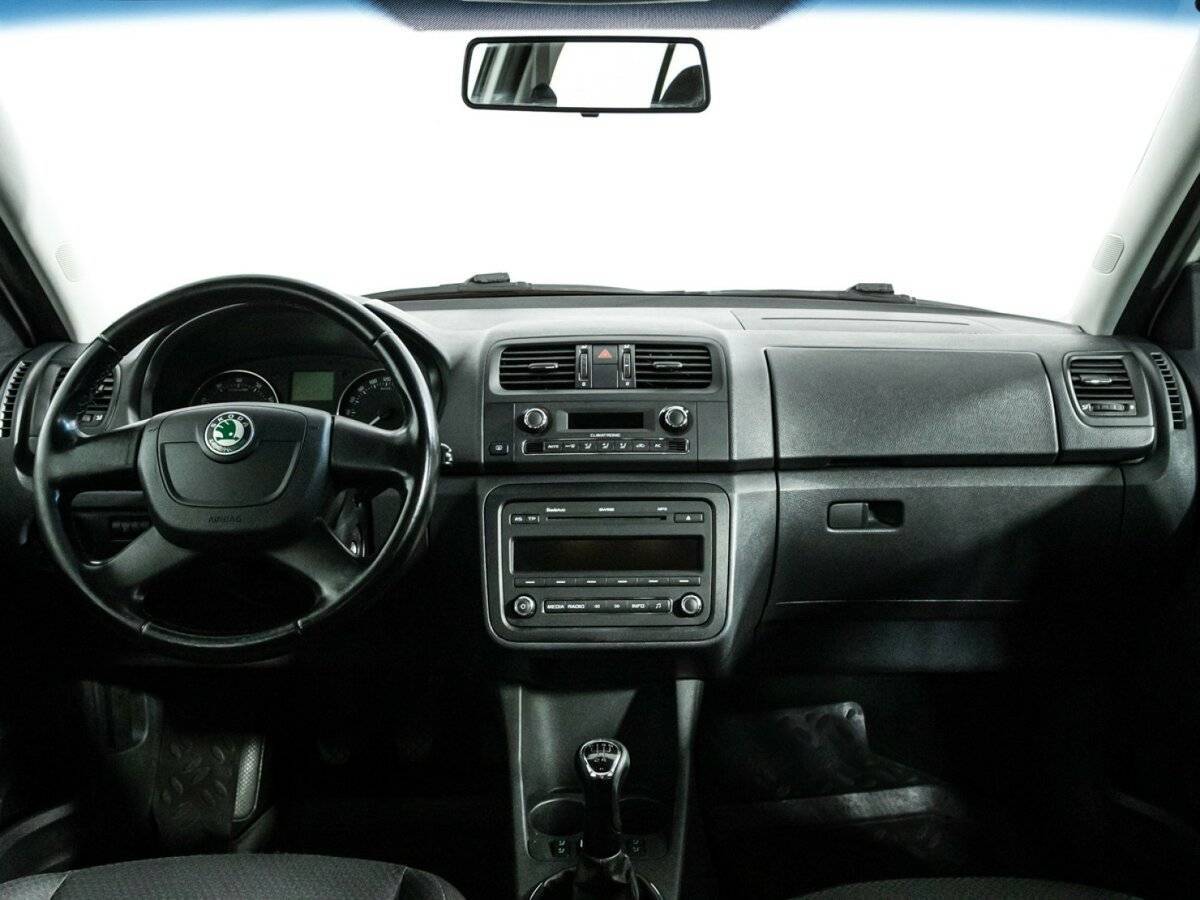 Skoda Fabia с пробегом — 2011 год. Фото: #12