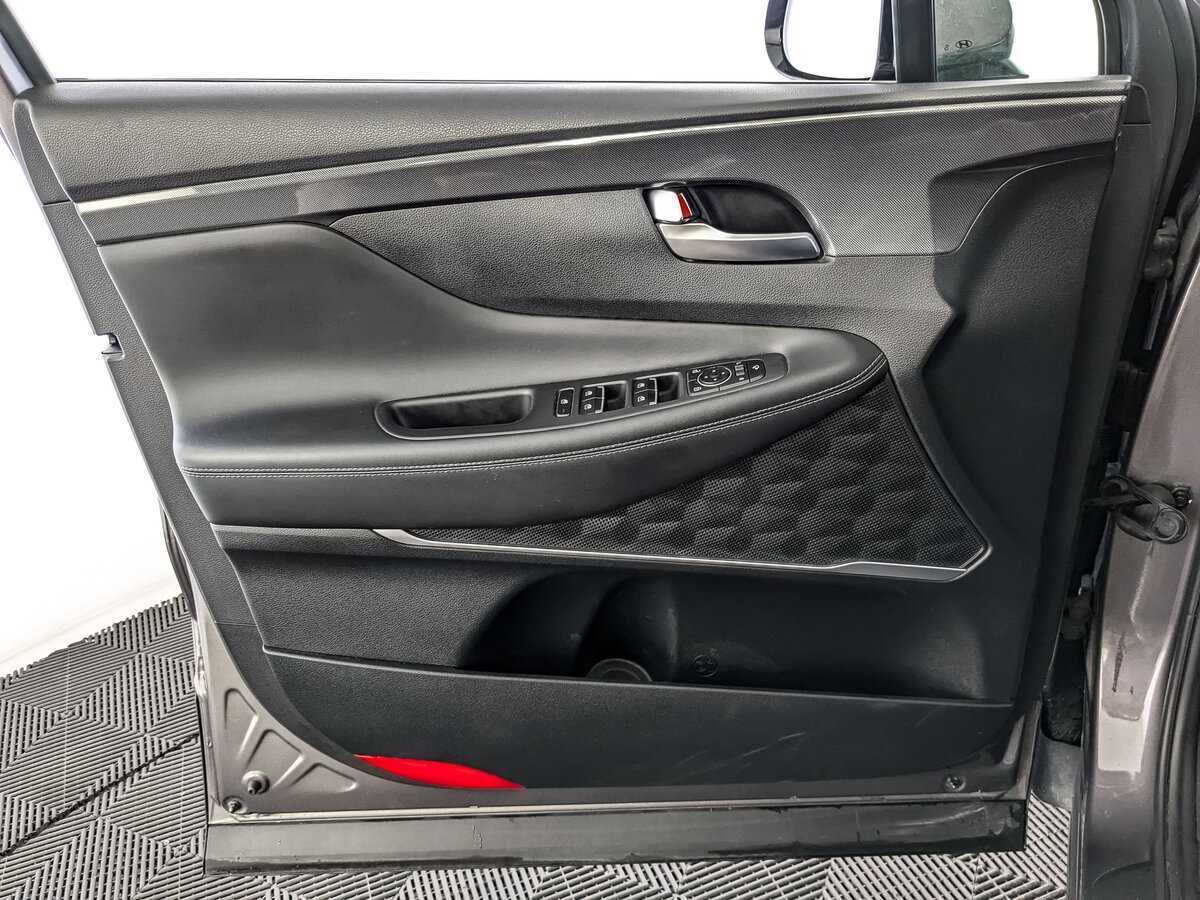 Hyundai Santa Fe с пробегом — 2021 год. Фото: #14