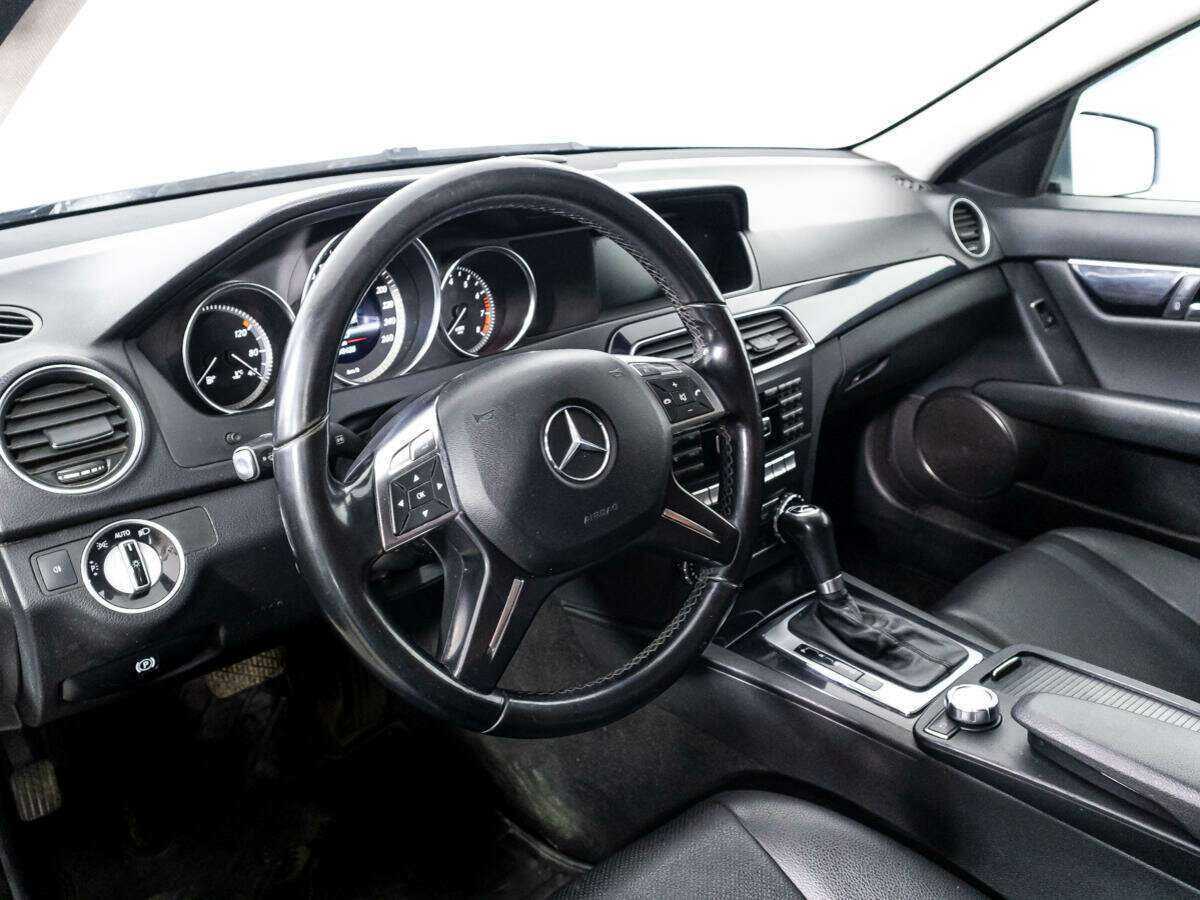 Mercedes-Benz C-Класс с пробегом — 2012 год. Фото: #10