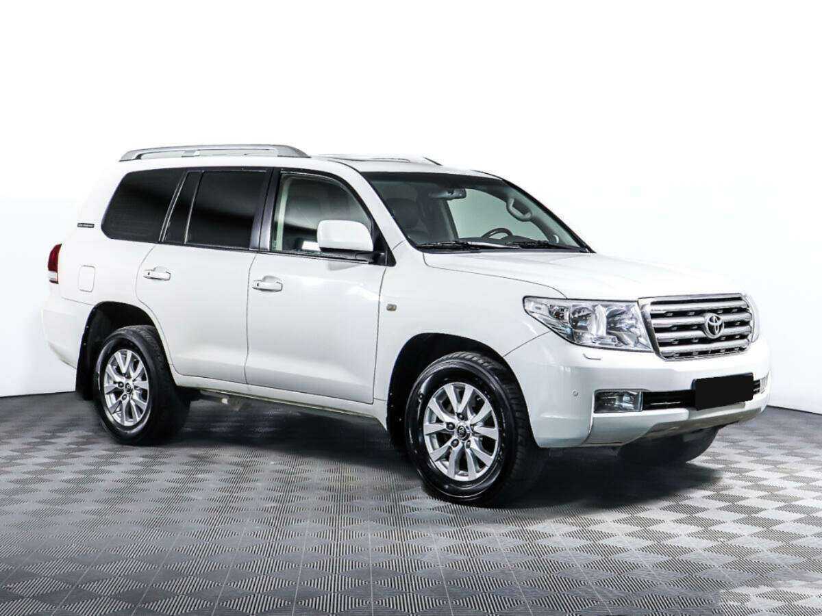 Toyota Land Cruiser с пробегом — 2011 год. Фото: #1