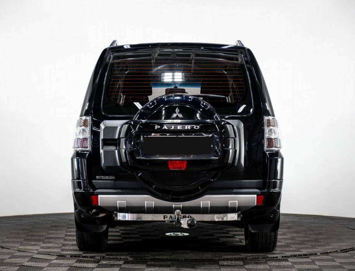 Mitsubishi Pajero с пробегом — 2011 год. Фото: #4