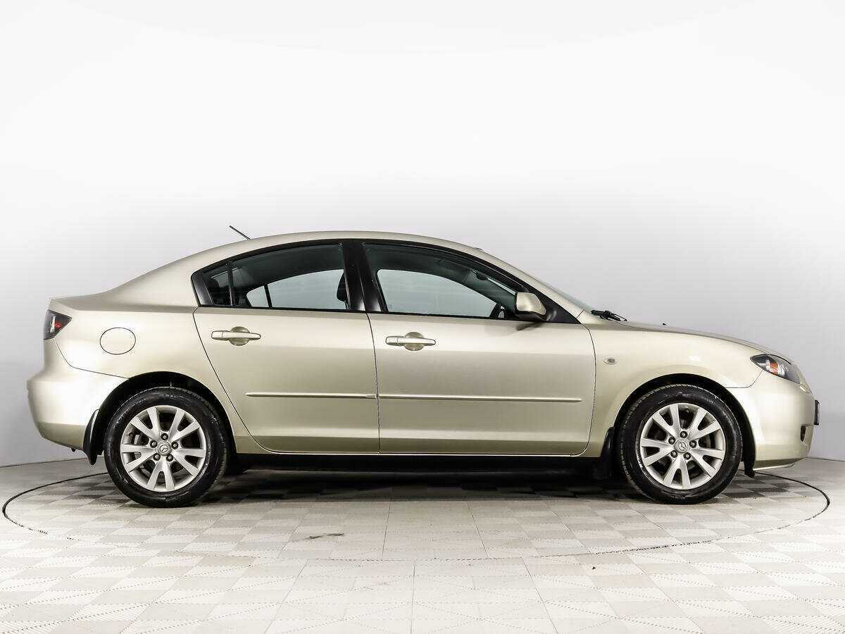 Mazda 3 с пробегом — 2007 год. Фото: #3