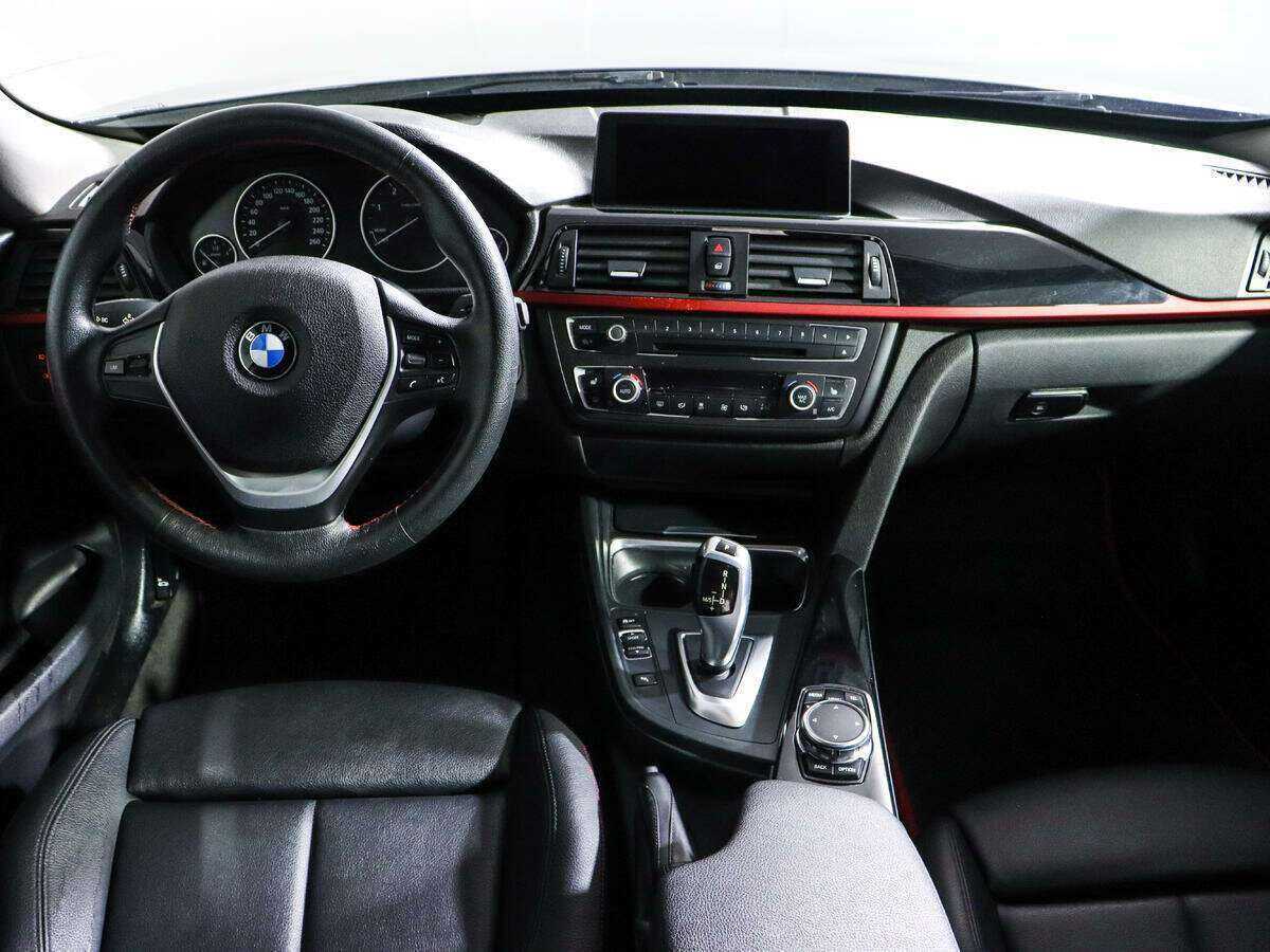 BMW 3 серии с пробегом — 2014 год. Фото: #11