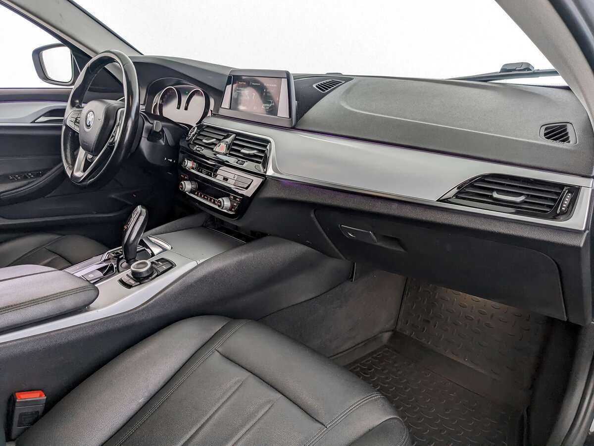 BMW 5 серии с пробегом — 2018 год. Фото: #8