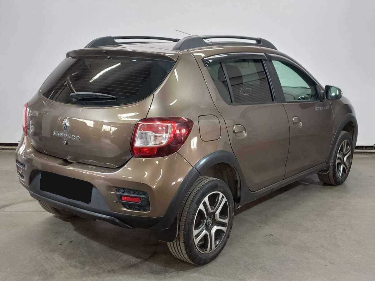 Renault Sandero с пробегом — 2021 год. Фото: #3